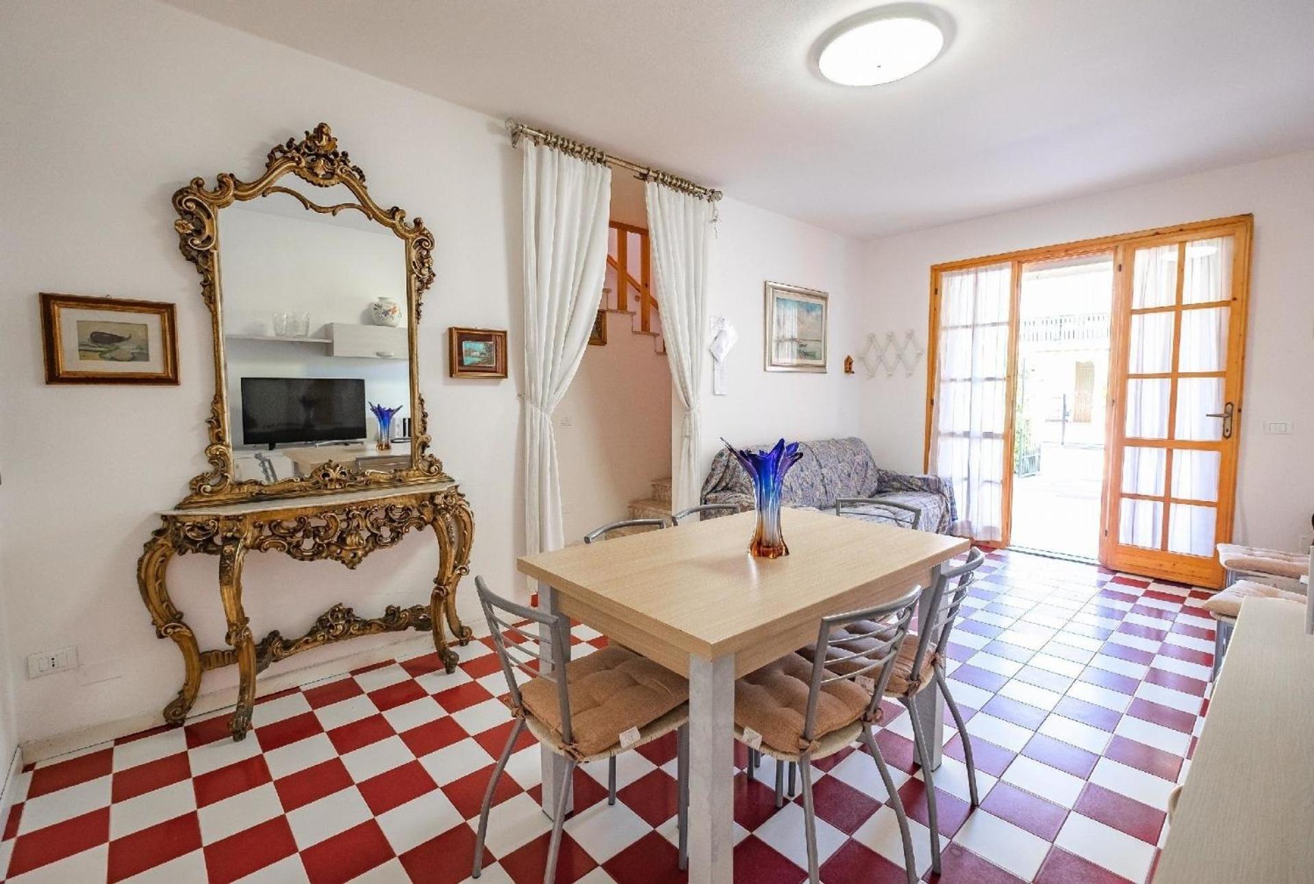 Ferienhaus In Lido Delle Nazioni Mit Grossem Garten Eksteriør billede